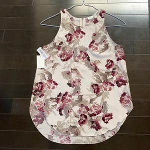 Wilfred Sevres Blouse Sleeveless rounded hem,exposed zipper back. New. 
Size M